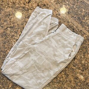 Womens Camouflage Jogger Pants